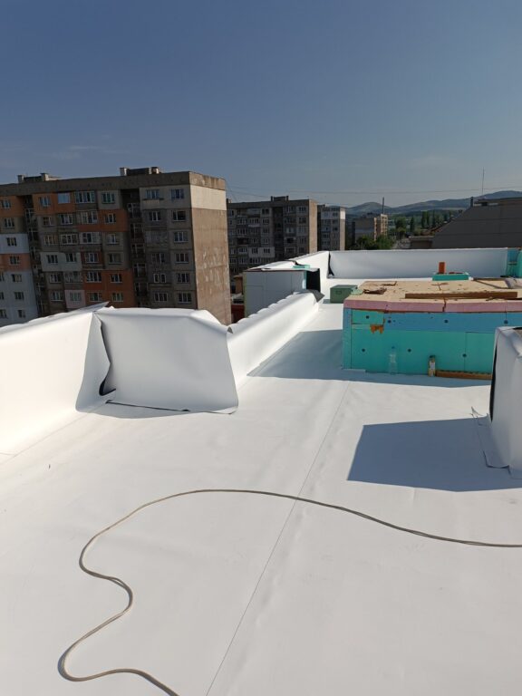 хидроизолация за ремонт на покрив в Перник