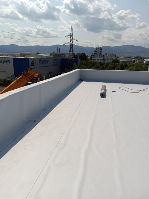 Хидроизолация на плосък покрив монтаж