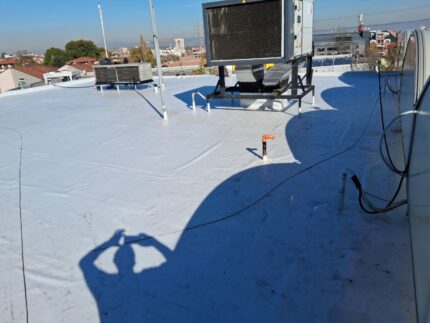 Ремонт на плоски покриви на бизнес сгради 9 Ремонт на плоски покриви на бизнес сгради, Хидростоп