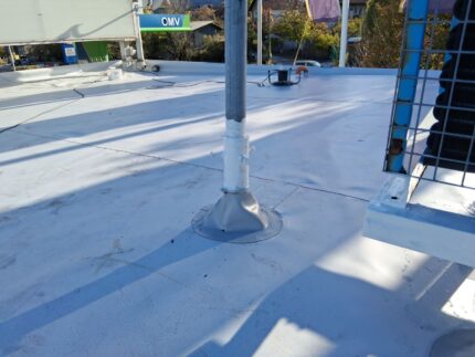 Ремонт на плоски покриви на бизнес сгради 6 Ремонт на плоски покриви на бизнес сгради, Хидростоп