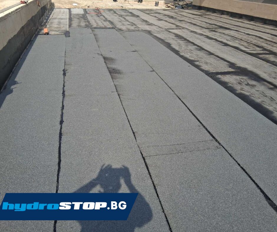 Хидроизолация на зелен покрив в кв. Малинова долина: Сигурност и анти-коренова защита от Хидростоп 10 Хидростоп-доставка-и-монтаж-на-битумна-хидроизолация-на-зелен-покрив-на-пакрикнг-на-жилищна-сграда-софия-нетъкан-текстил-с-армировка 2