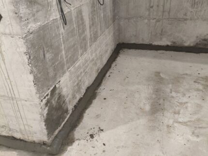 Спиране на активни течове в мазе на новопостроена сграда в гр. Банкя 14 Спиране на активни течове в мазе на новопостроена сграда в гр. Банкя, Хидростоп