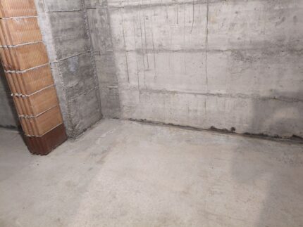 Спиране на активни течове в мазе на новопостроена сграда в гр. Банкя 2 Спиране на активни течове в мазе на новопостроена сграда в гр. Банкя, Хидростоп