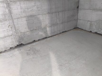 Спиране на активни течове в мазе на новопостроена сграда в гр. Банкя 3 Спиране на активни течове в мазе на новопостроена сграда в гр. Банкя, Хидростоп