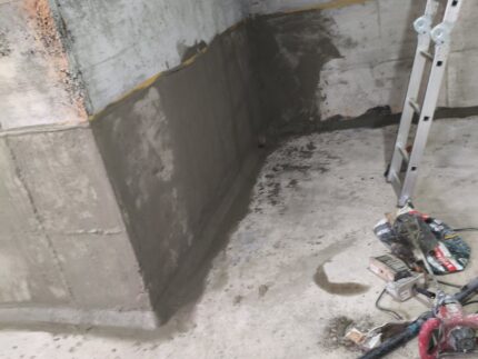 Спиране на активни течове в мазе на новопостроена сграда в гр. Банкя 21 Спиране на активни течове в мазе на новопостроена сграда в гр. Банкя, Хидростоп