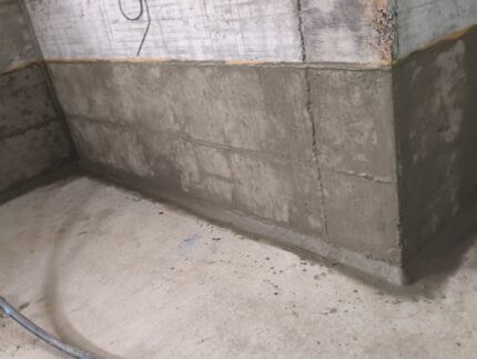 Спиране на активни течове в мазе на новопостроена сграда в гр. Банкя 22 Спиране на активни течове в мазе на новопостроена сграда в гр. Банкя, Хидростоп